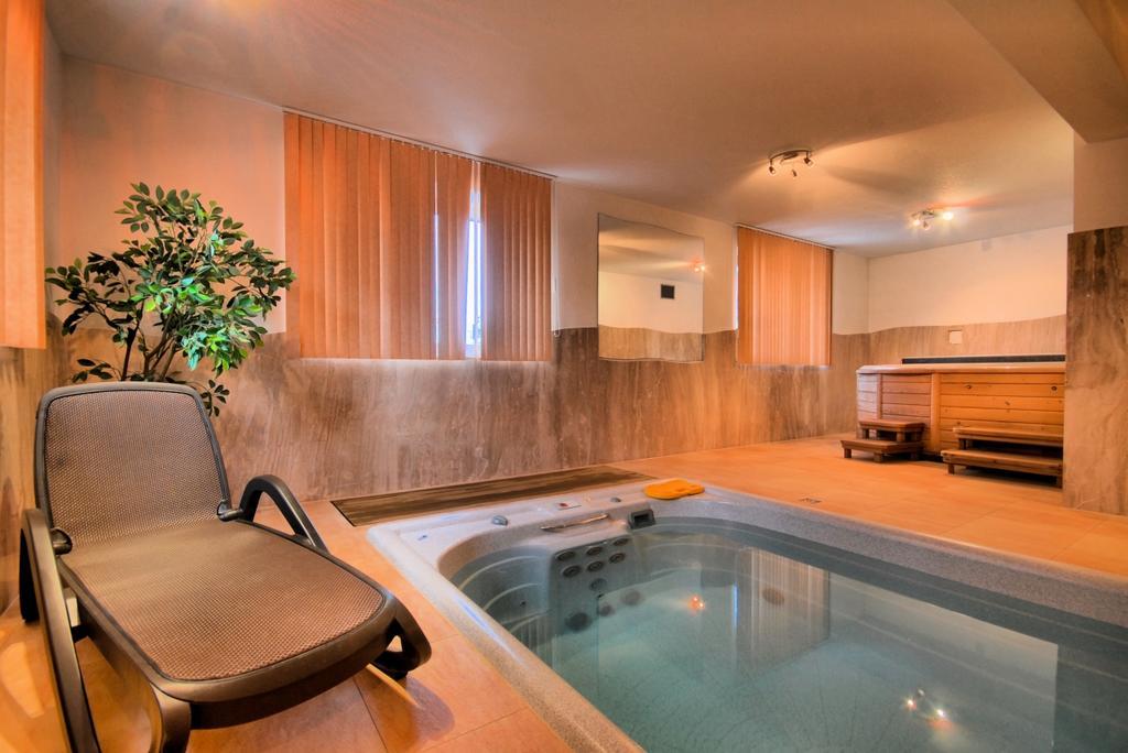 Dom Wczasowy Angelika Basen Jacuzzi Sauna W Cenie Pobytu มูชองค์ชิคแล ภายนอก รูปภาพ
